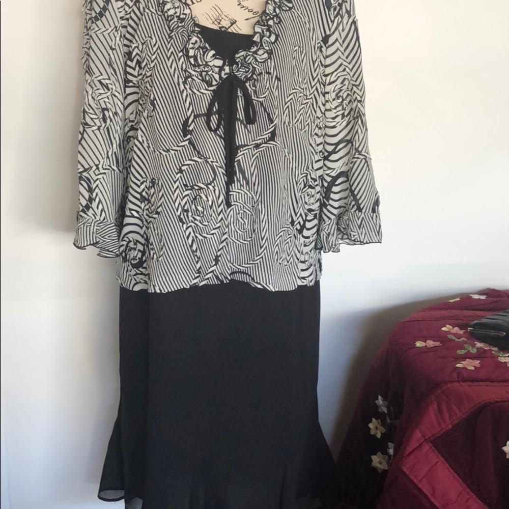 Danny &Nicole Dress New with jacket or sleeveless
